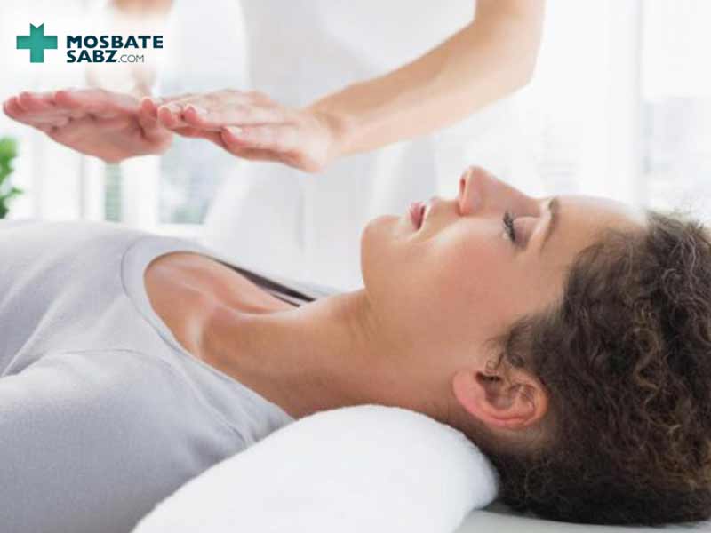 همه چیز درباره فواید انرژی درمانی و اصول کار اون