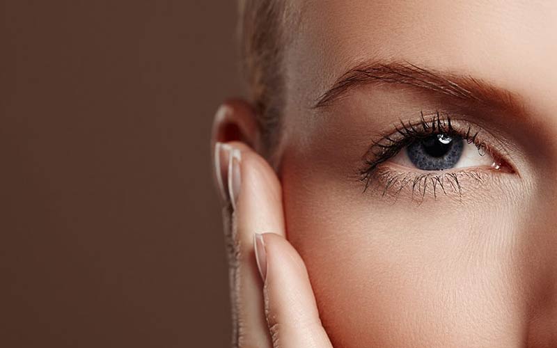 بهترین پاک کننده آرایش برای چشم های حساس