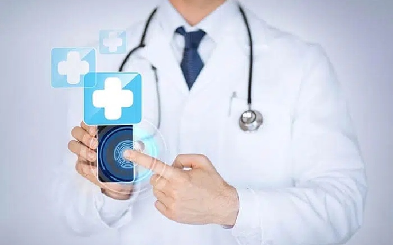 با اپلیکیشن مشاوره پزشکی مطپ، پزشک را به خانه بیاورید!