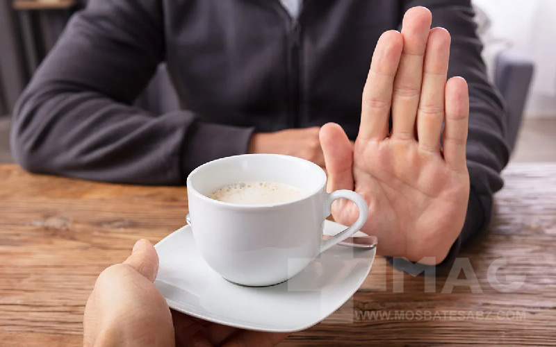 چه کسانی نباید قهوه بخورند؟