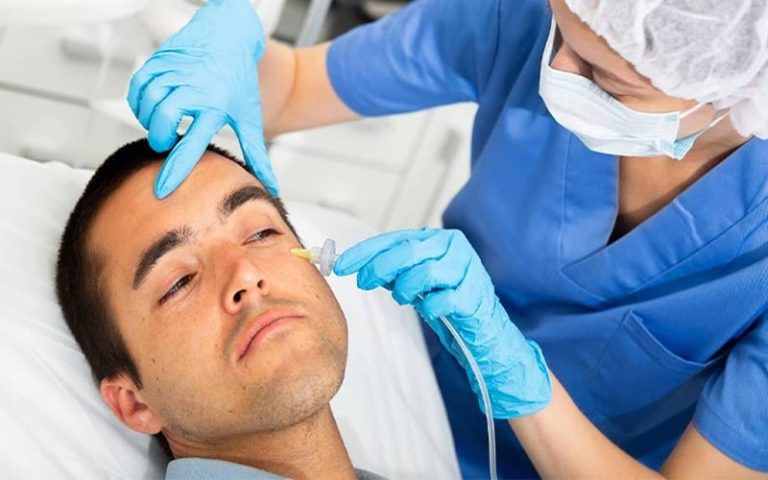 همه چیز درباره عوارض کربوکسی_تراپی؛ آیا این روش ایمن است